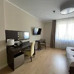Hotel Santa Monica 3*