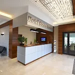 ホテル Santa Monica Mikołajki