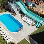 ホテル Santa Monica 3*