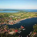 ホテル Santa Monica Mikołajki