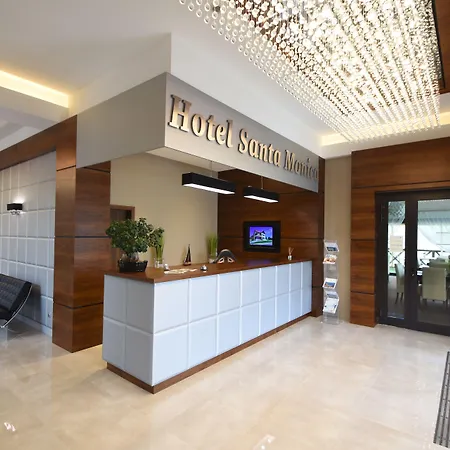 Hotel Santa Monica Mikołajki