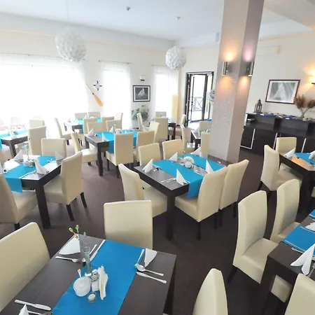 Santa Monica 3* Mikołajki